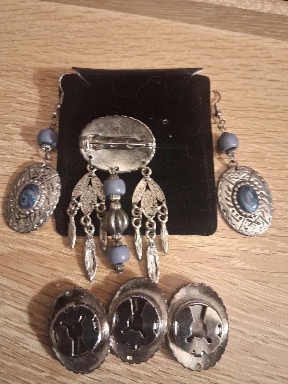 Silver-Toned Blue Stone Oval Pendant & Earring Set